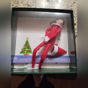 Elf on the Shelf-boy in great used condition.